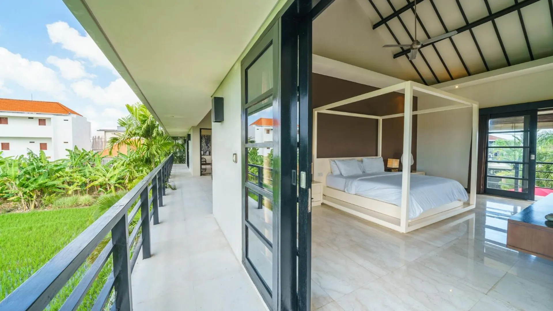 Exquisite 4Bd Luxury Villa In The Heart Of Berawa Canggu  Indonesia