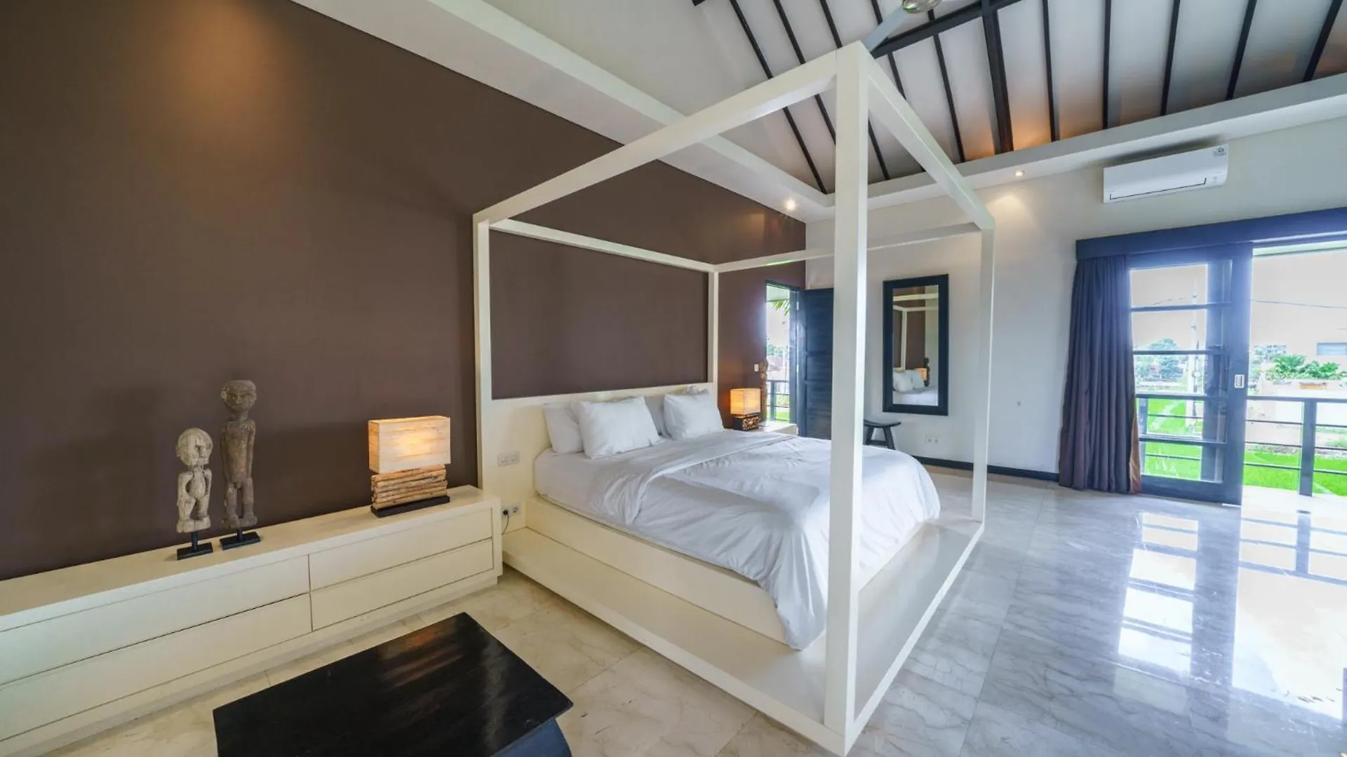 Exquisite 4Bd Luxury Villa In The Heart Of Berawa Canggu   Canggu (Bali)